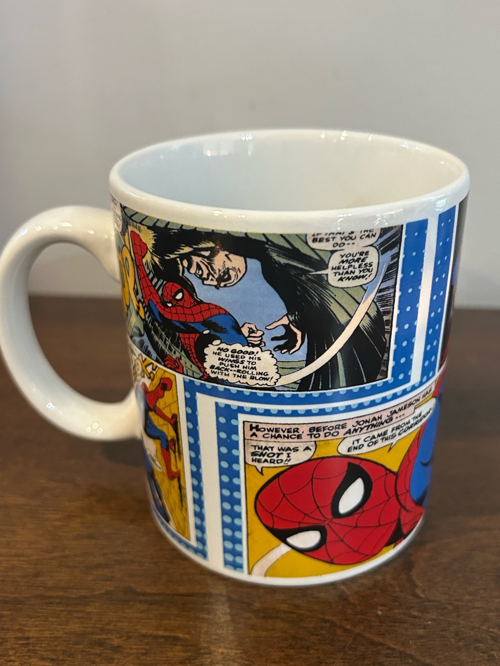 Spider-Man Comics Themed 16 oz Ceramic Mug Features Classic Retro Action Panels.